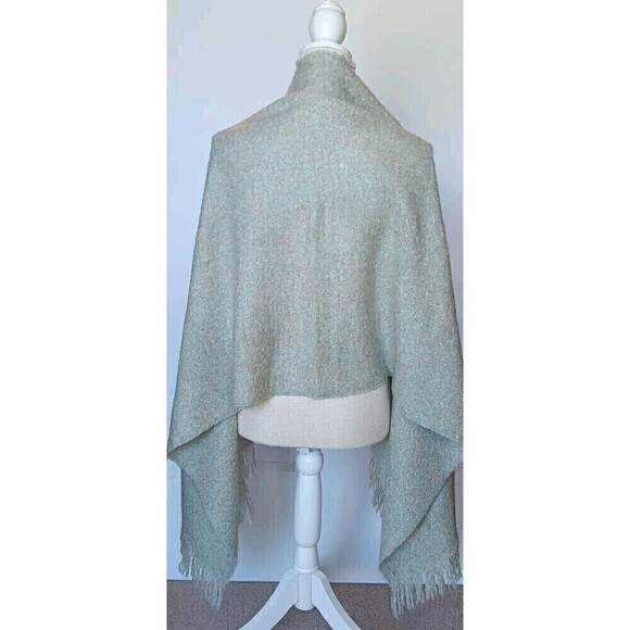 Jacques d'Albry Mint Green/Beige Large Acrylic Wool Blend Scarf w/Fringe 70X24" - Picture 4 of 7
